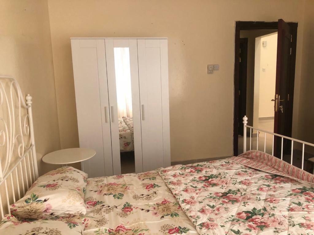 العين شقق مفروشة المظهر الخارجي الصورة